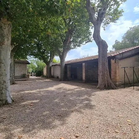 Apartament Maison De Charme Avec Piscine Wi-fi 10 Personnes Comps (Gard)