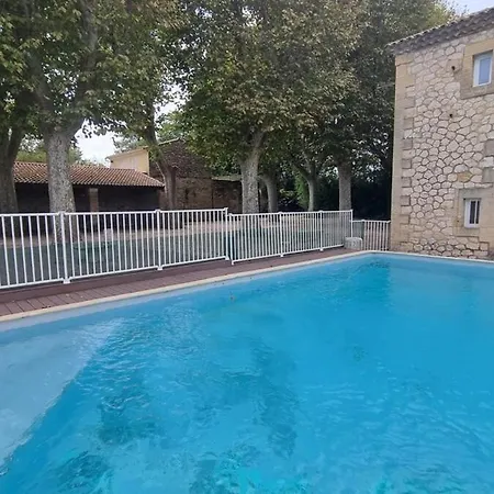 Maison De Charme Avec Piscine Wi-fi 10 Personnes Apartament Comps (Gard)